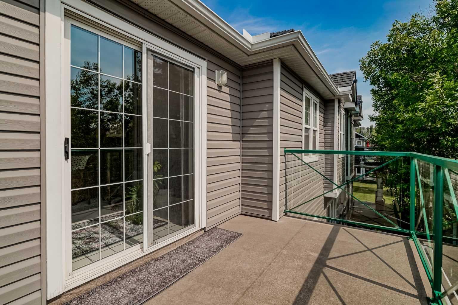 204, 39 Hidden Creek Place NW