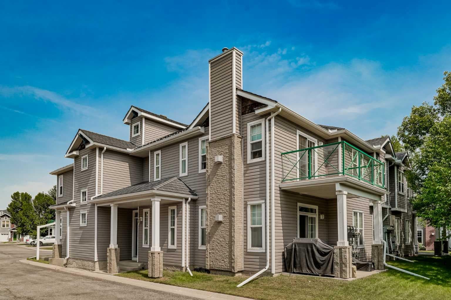 204, 39 Hidden Creek Place NW