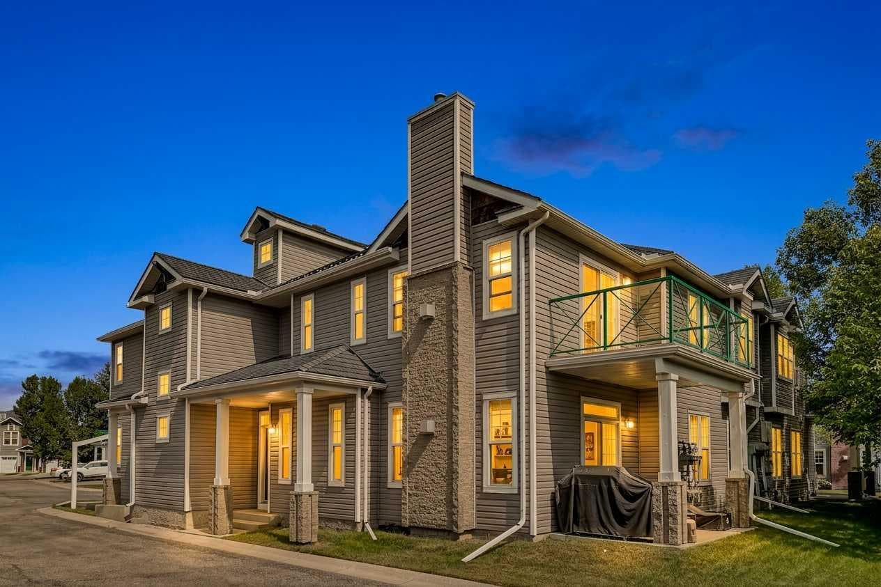 204, 39 Hidden Creek Place NW
