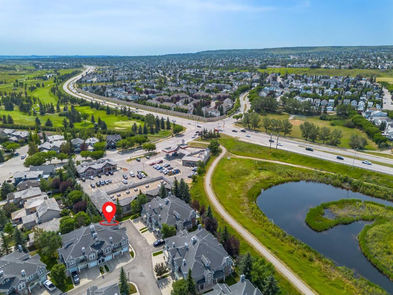 204, 39 Hidden Creek Place NW