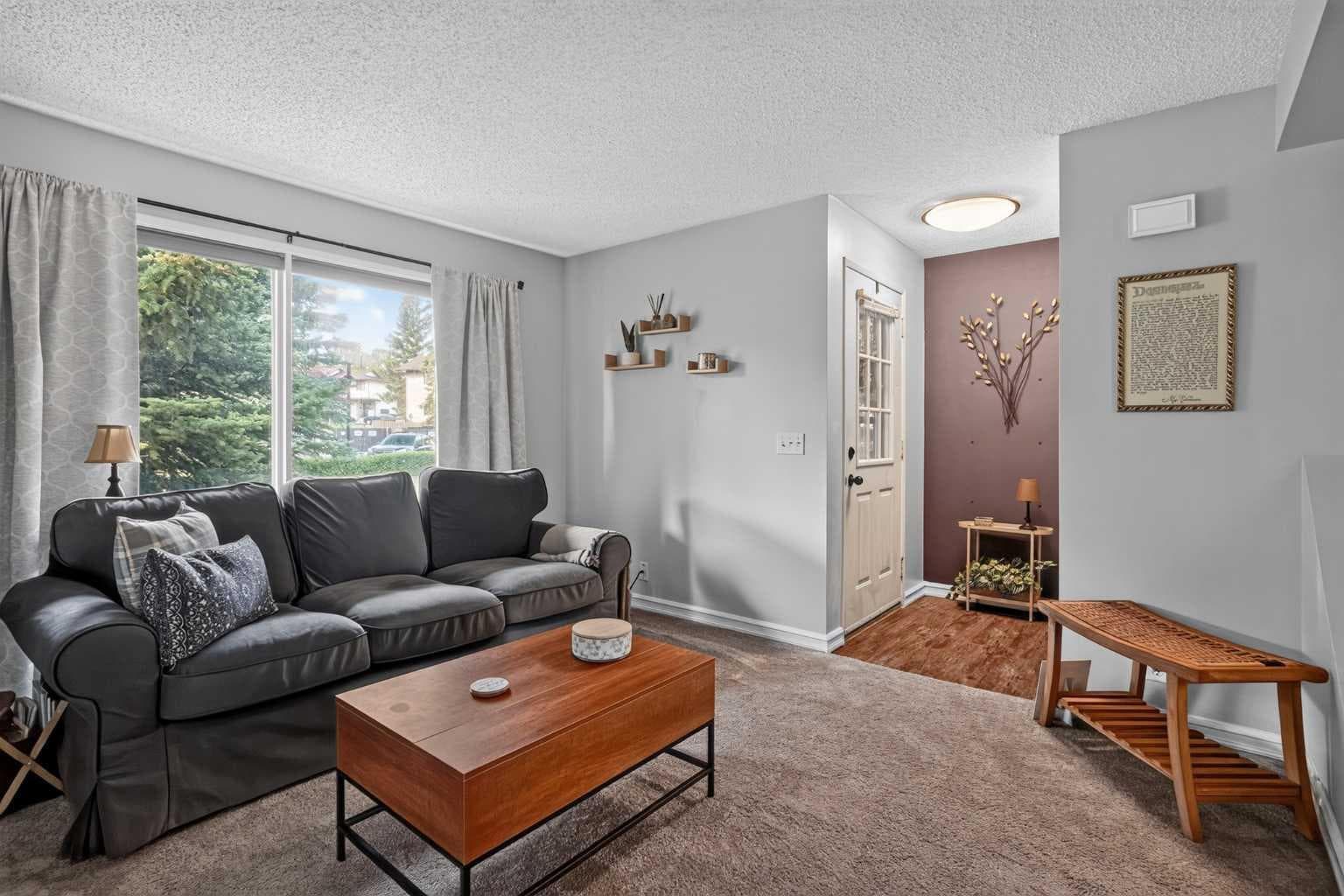 45, 380 Bermuda Drive NW
