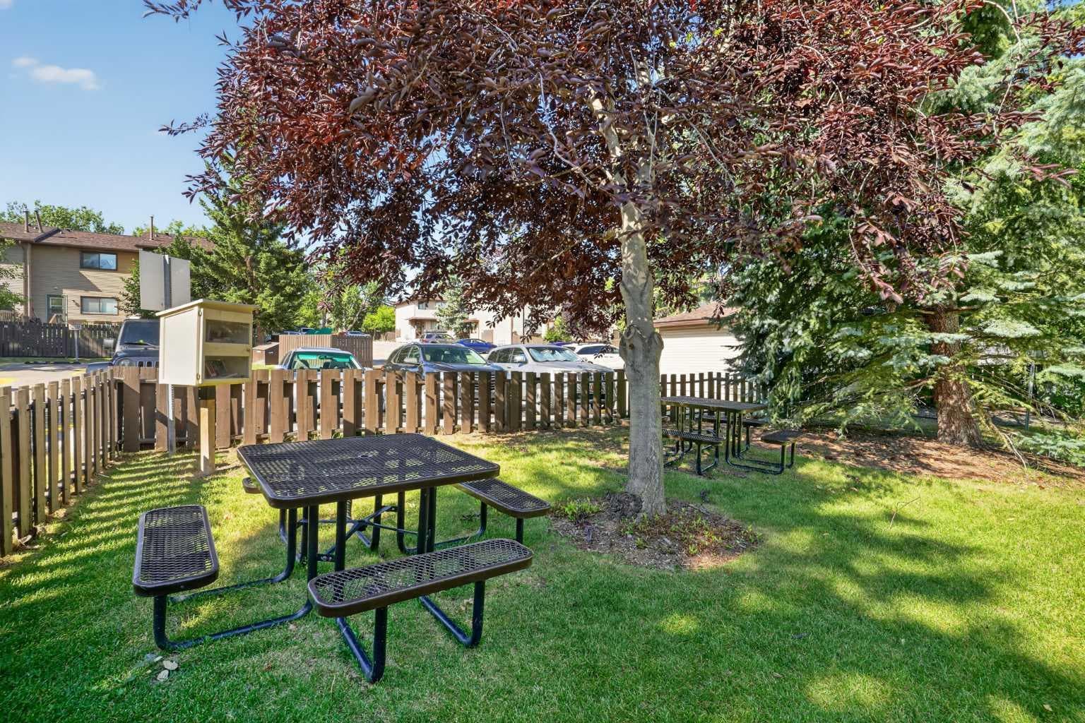 45, 380 Bermuda Drive NW