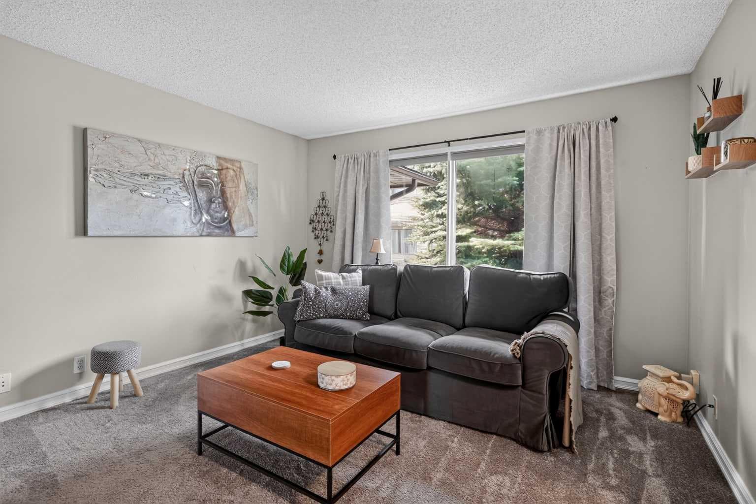 45, 380 Bermuda Drive NW