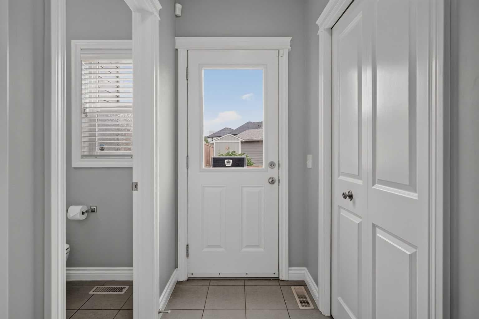 53 Mahogany Point SE