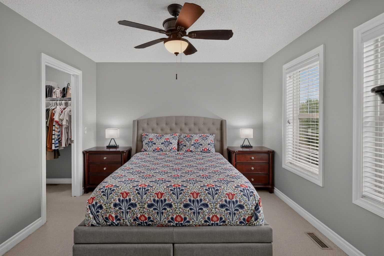 53 Mahogany Point SE
