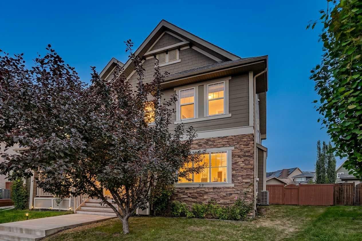 53 Mahogany Point SE