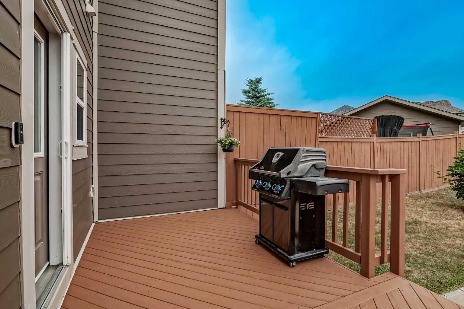 53 Mahogany Point SE