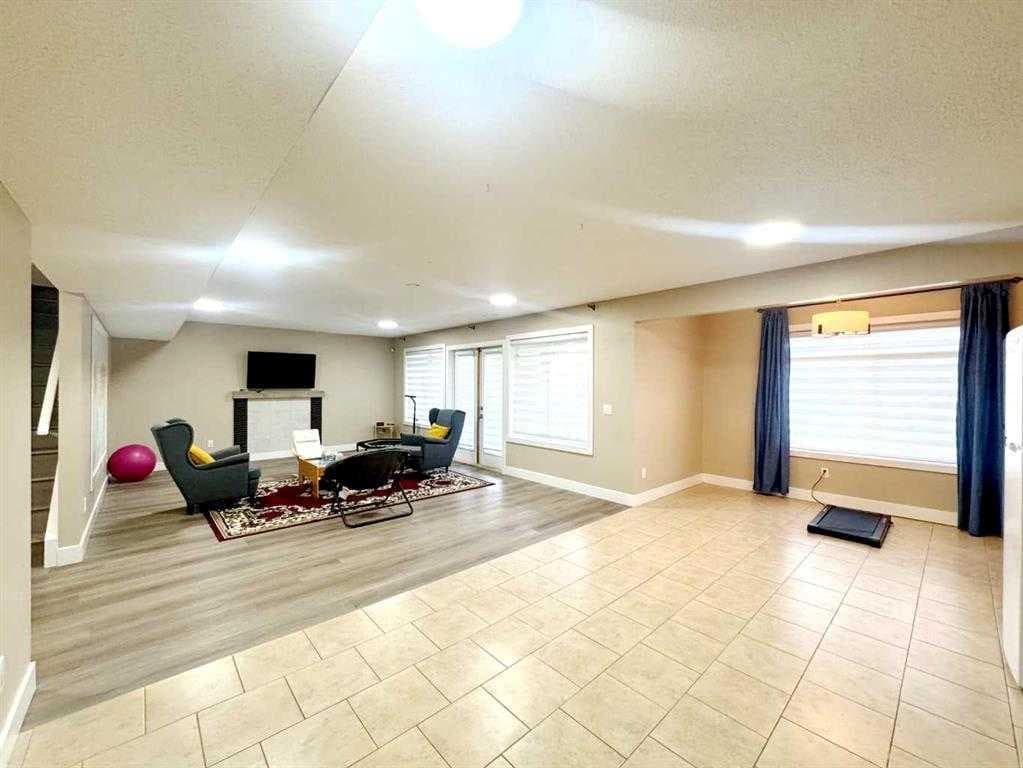 109 Kinniburgh Boulevard E Boulevard E