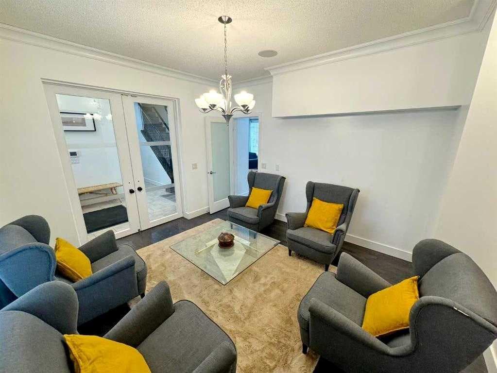 109 Kinniburgh Boulevard E Boulevard E