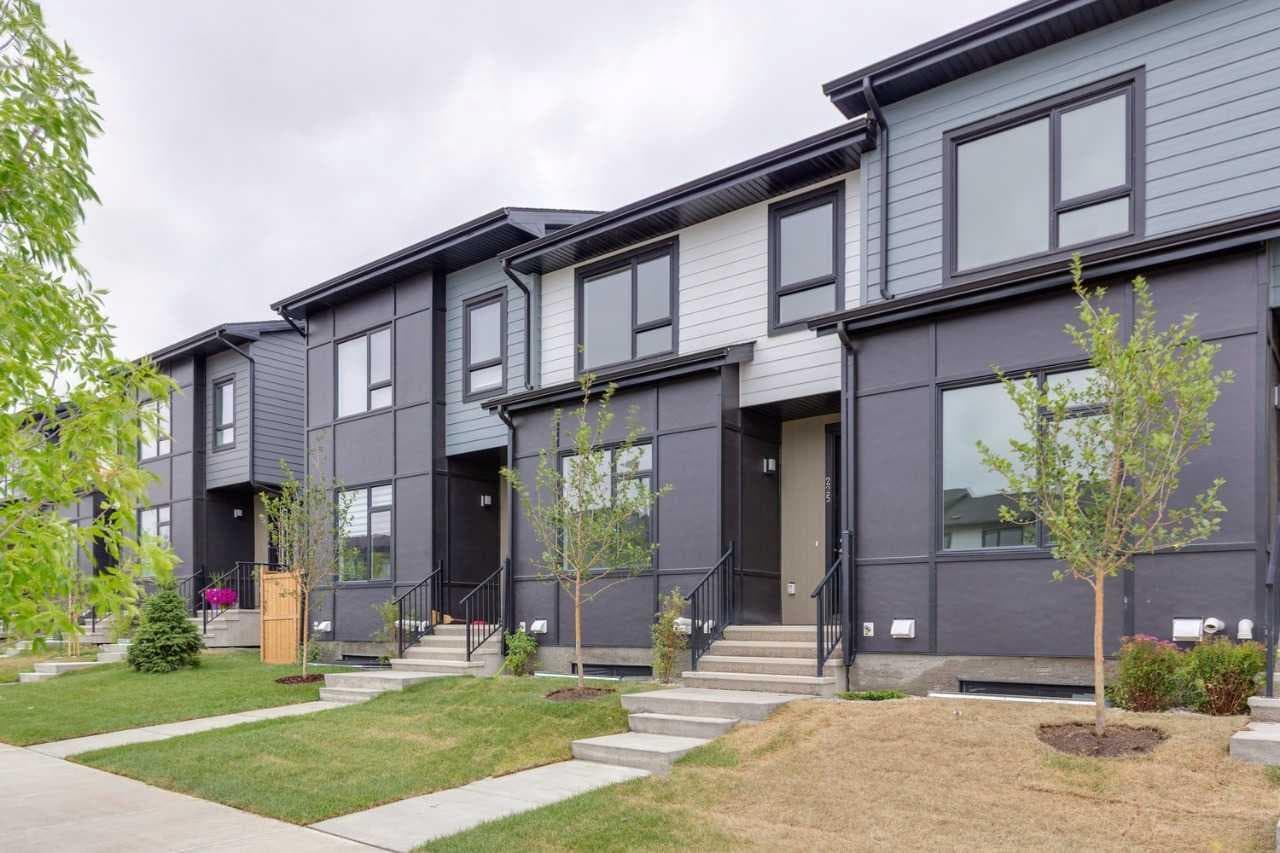 225 Vantage Drive 