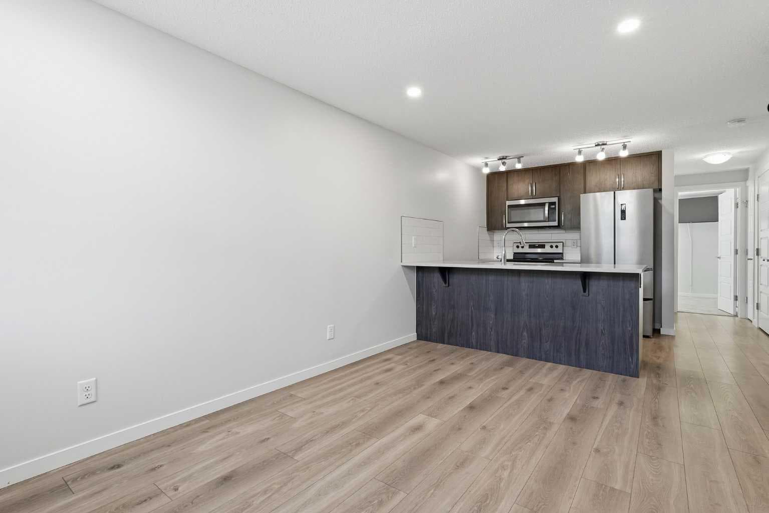 124 Cranbrook Square SE