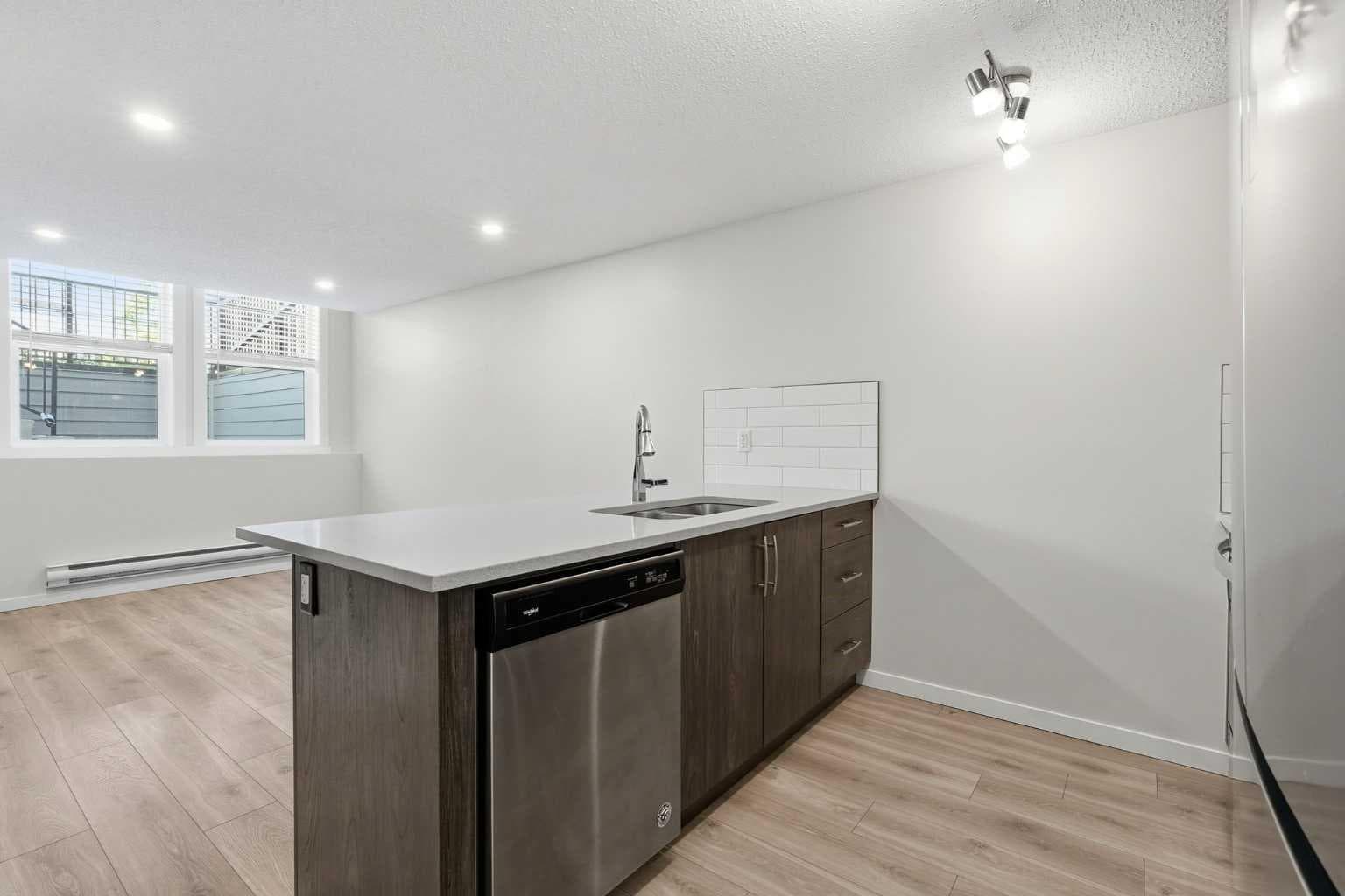 124 Cranbrook Square SE