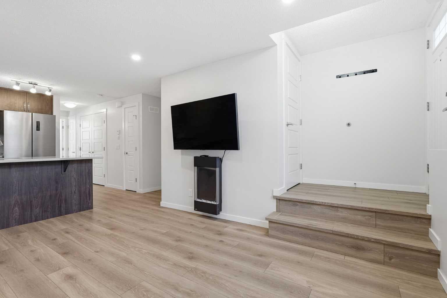 124 Cranbrook Square SE