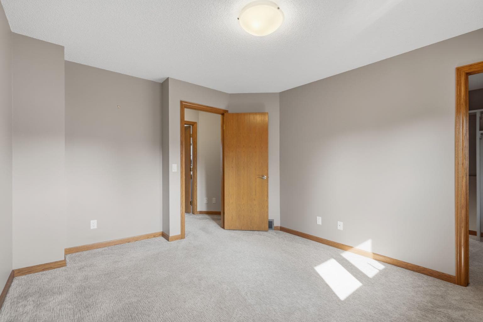 473 Hawkford Way NW