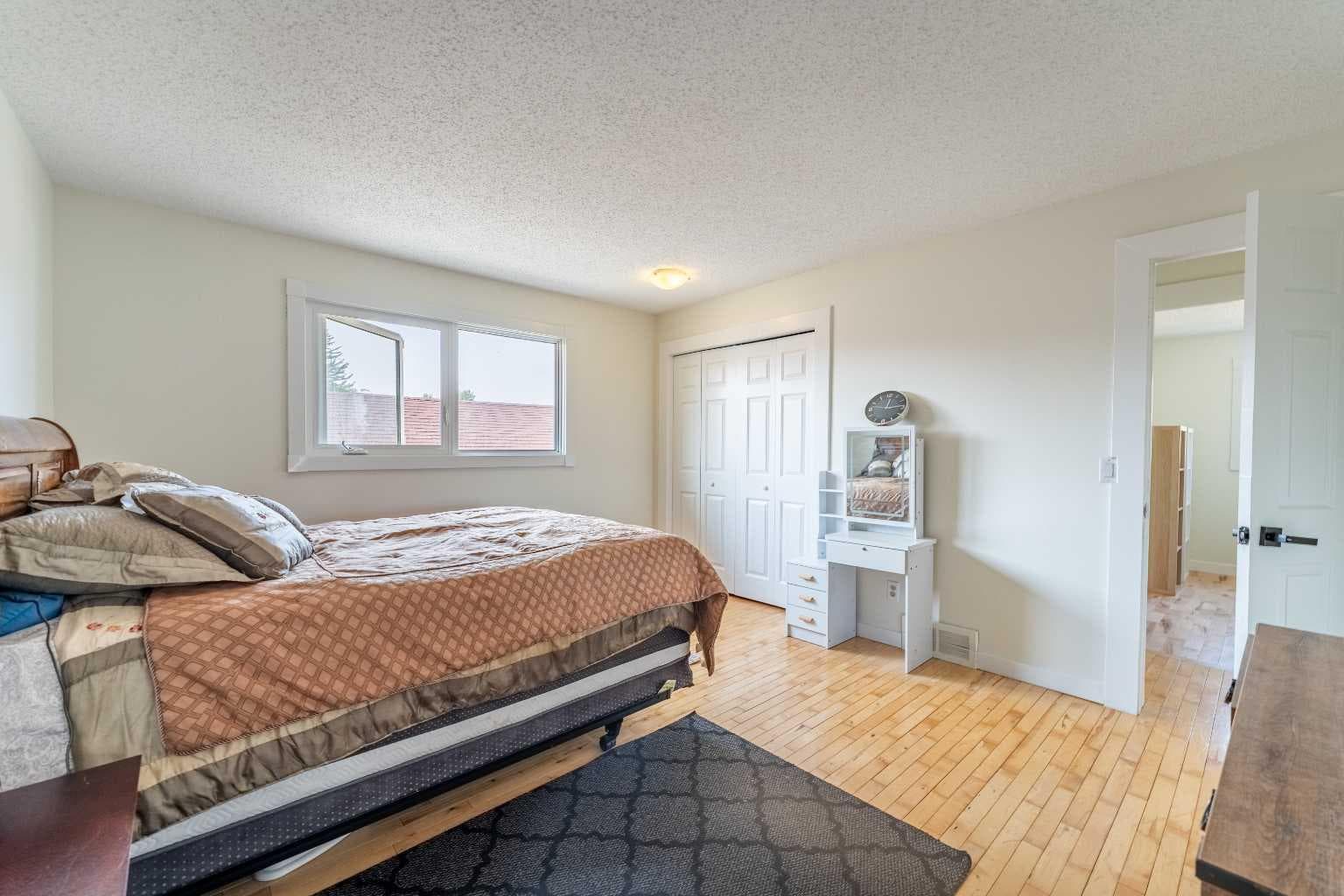 44 Templehill Drive NE