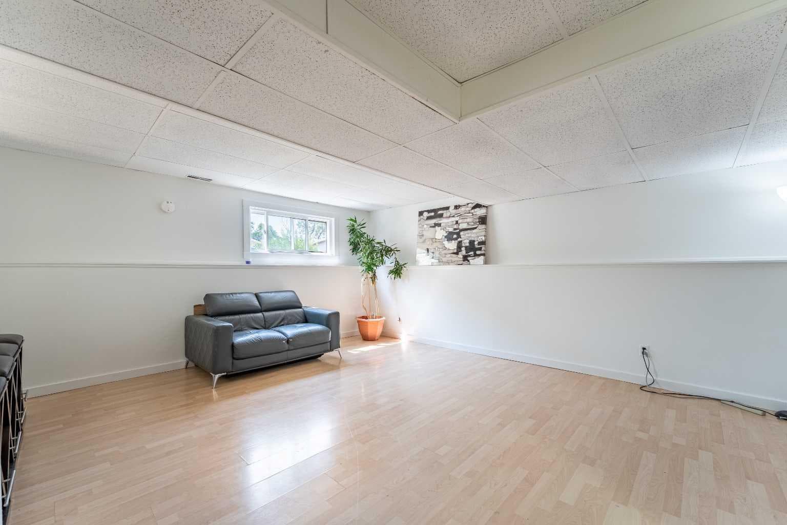 44 Templehill Drive NE