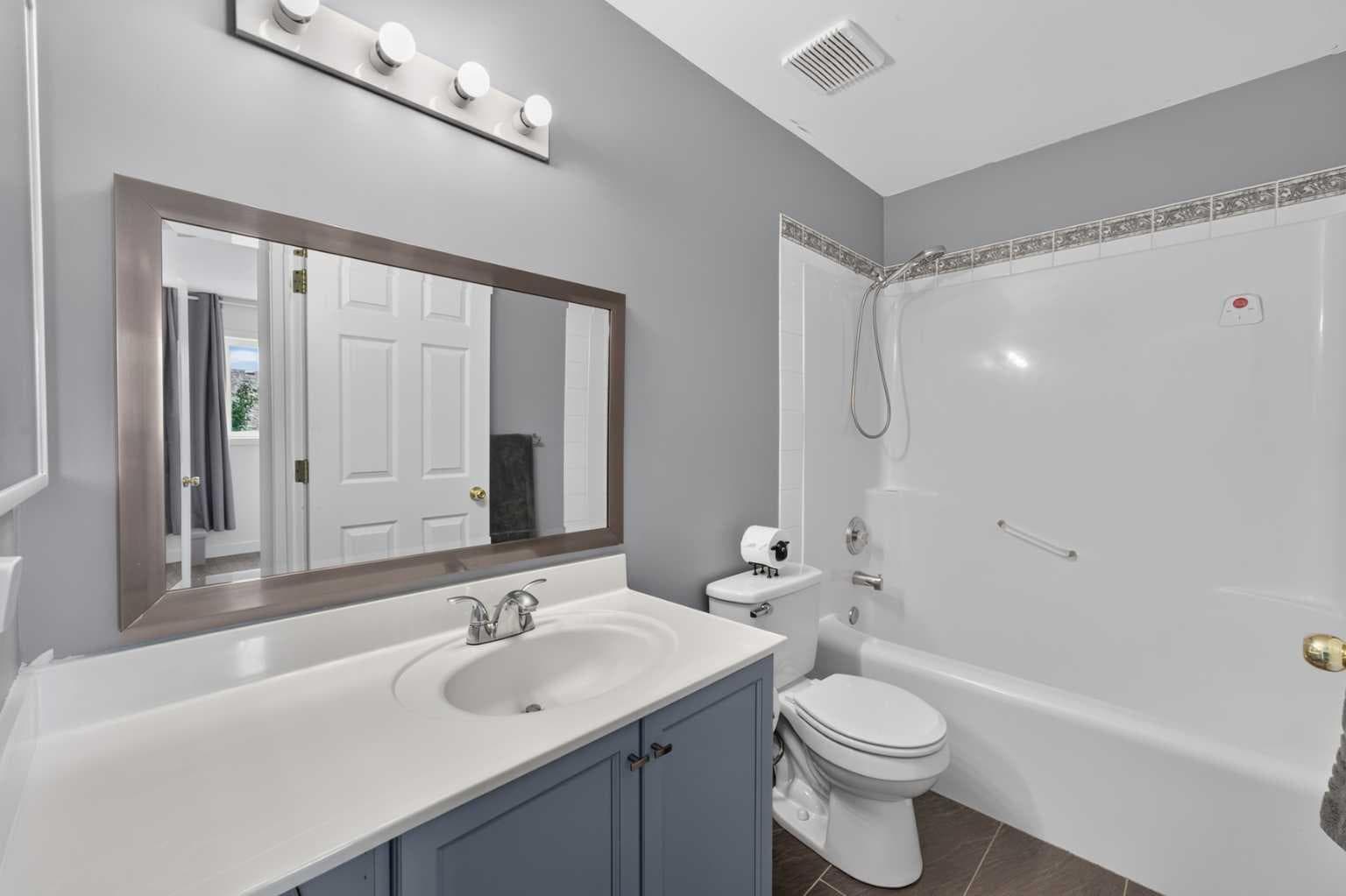 145 Lakeview Shores 