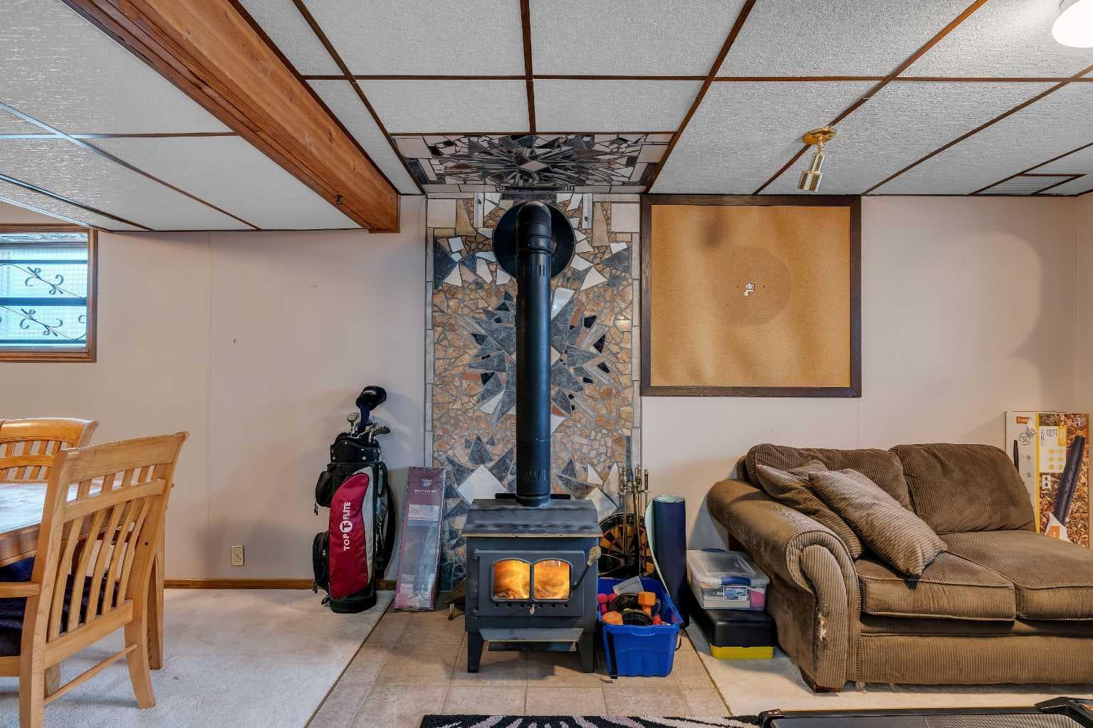 104 Falsby Way NE