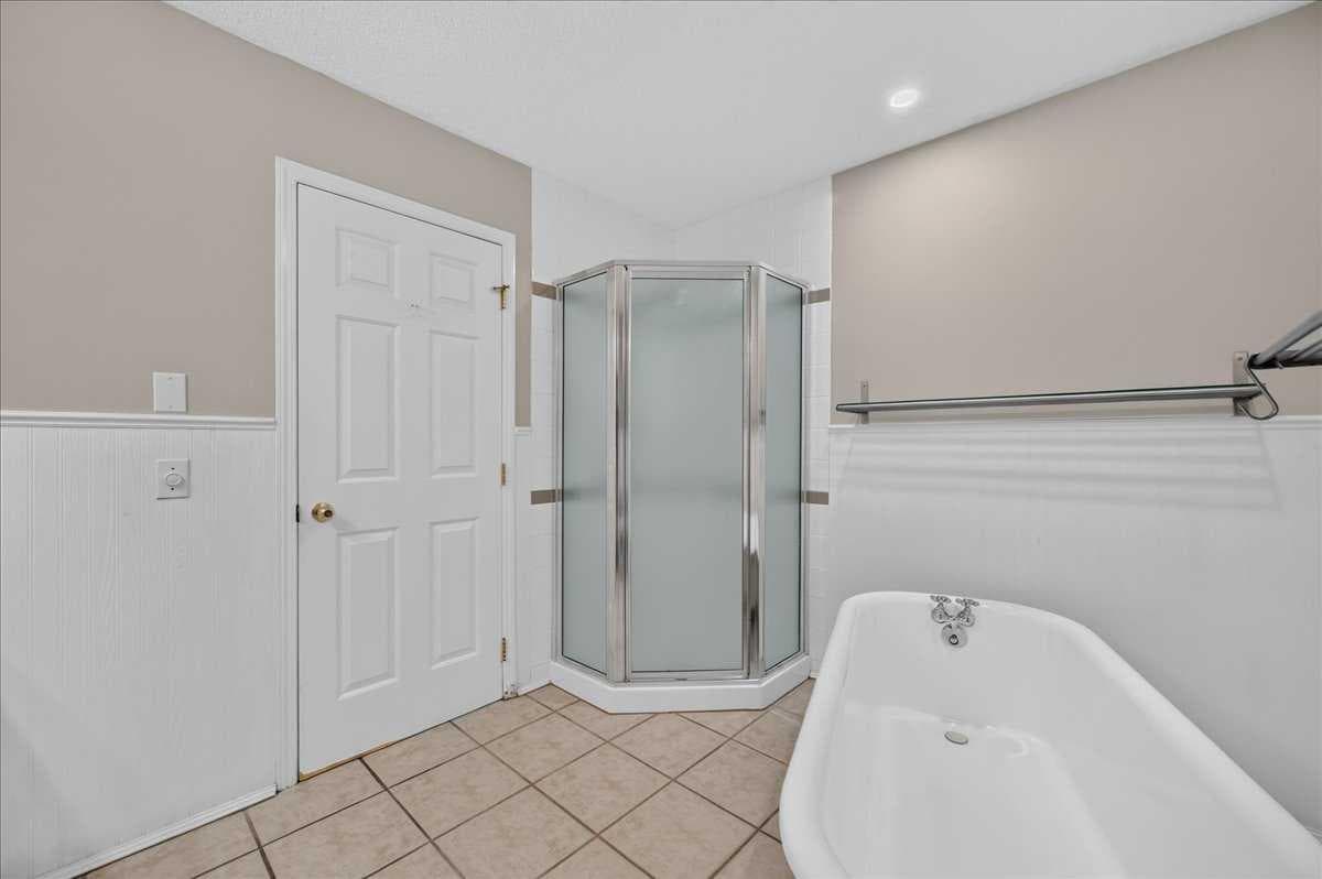 21 Strathearn Gardens SW