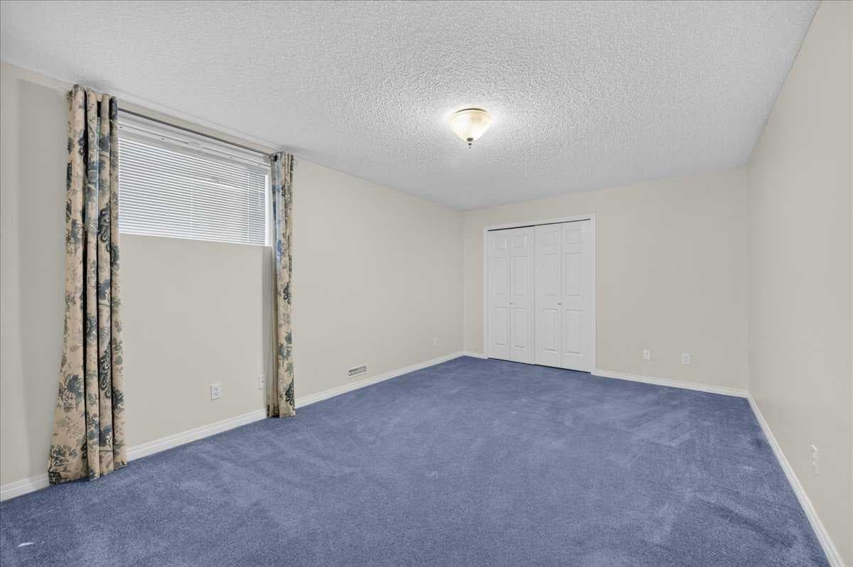 21 Strathearn Gardens SW