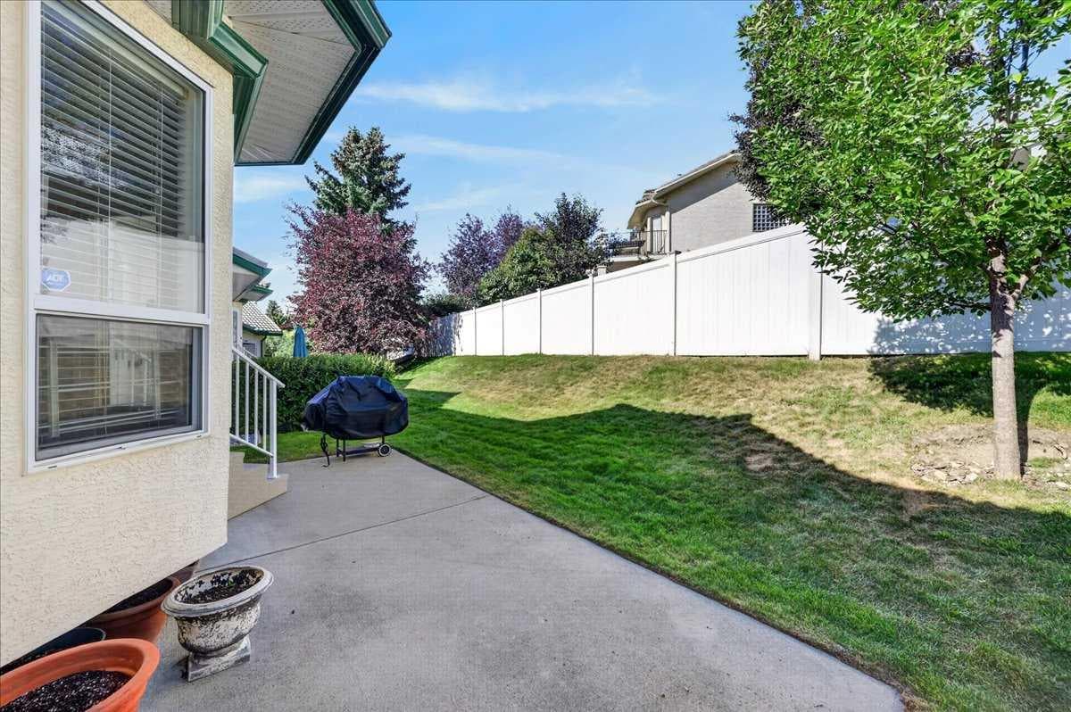 21 Strathearn Gardens SW