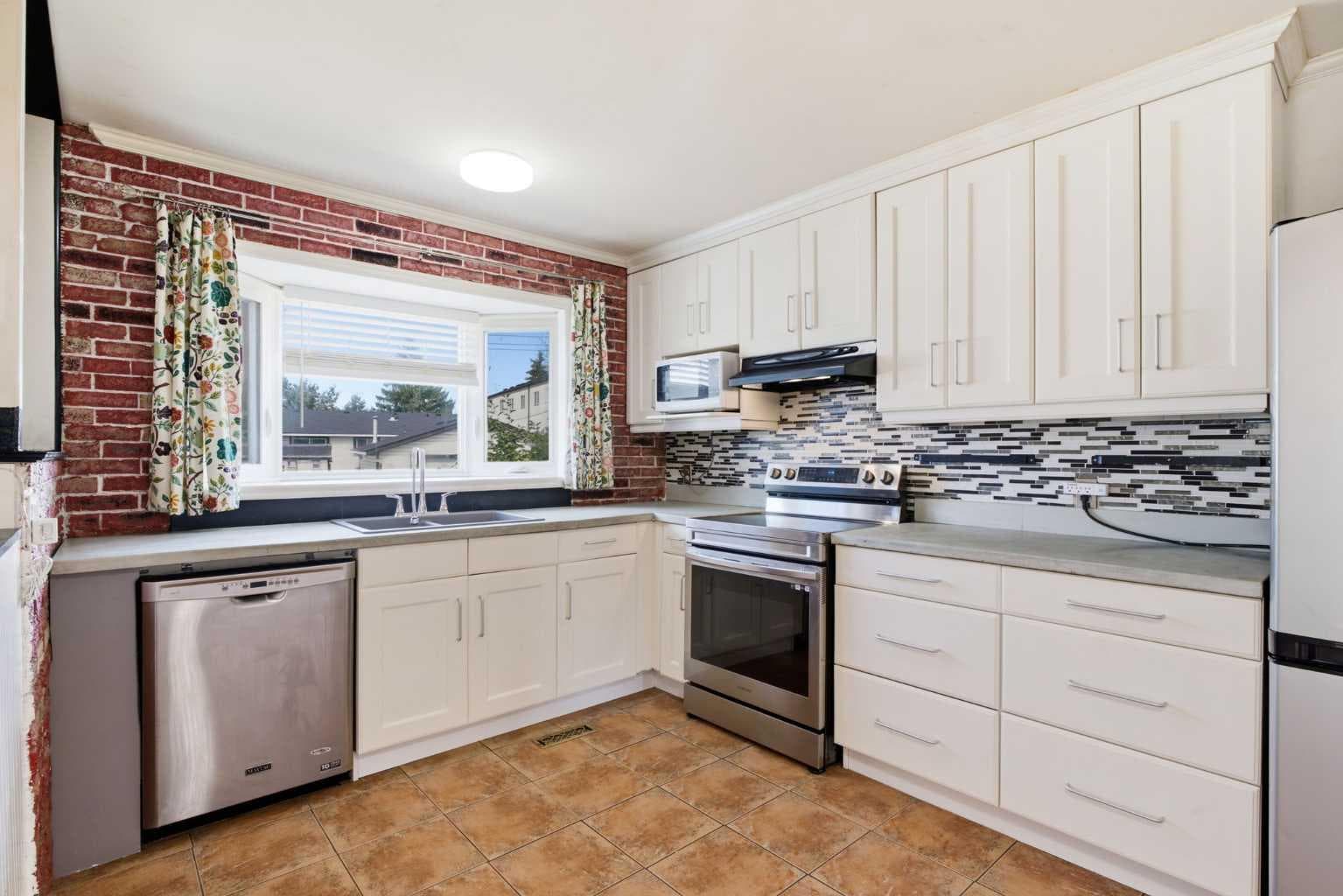 7807 Olympia Bay SE