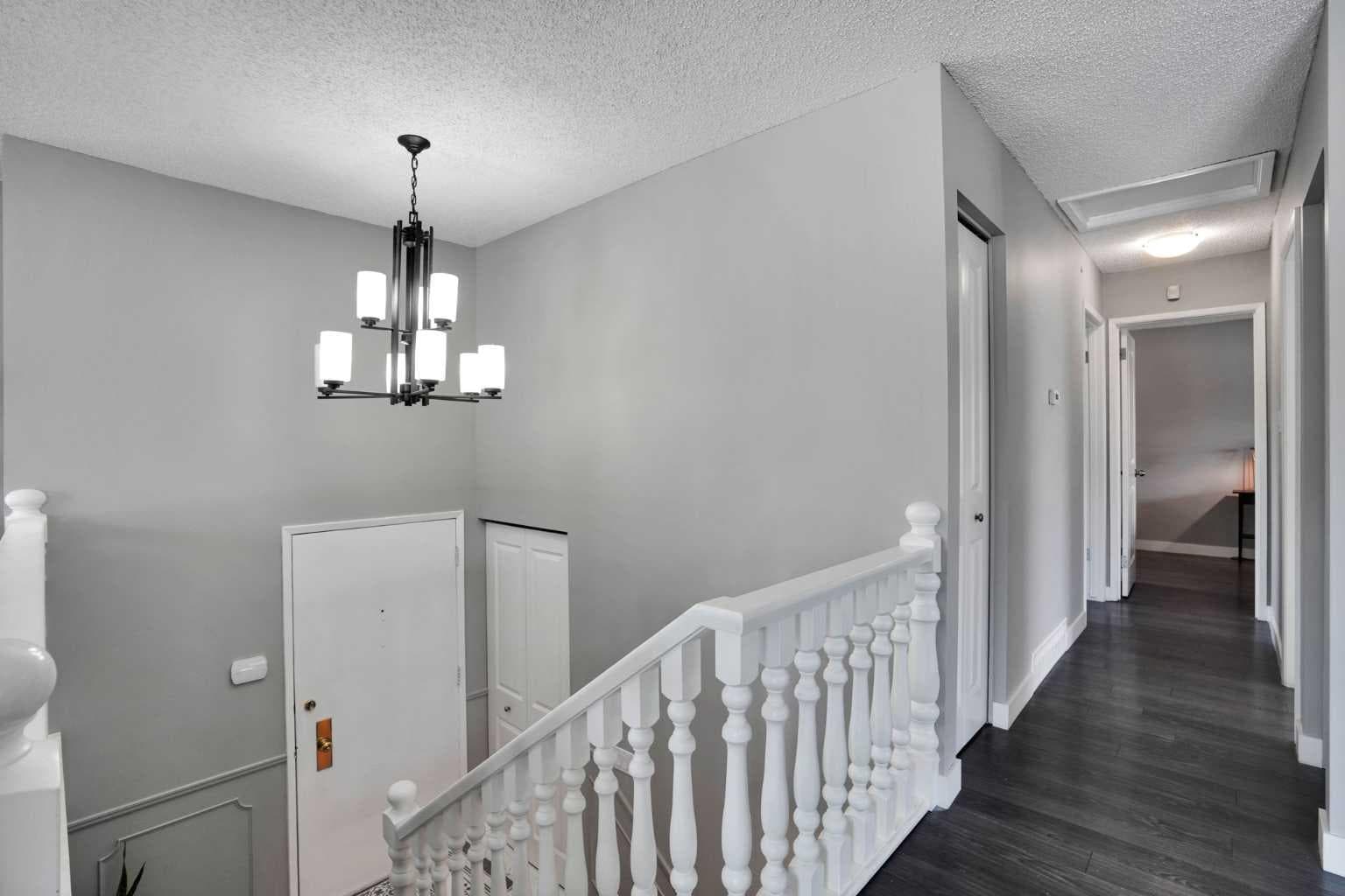 9667 Oakhill Drive SW