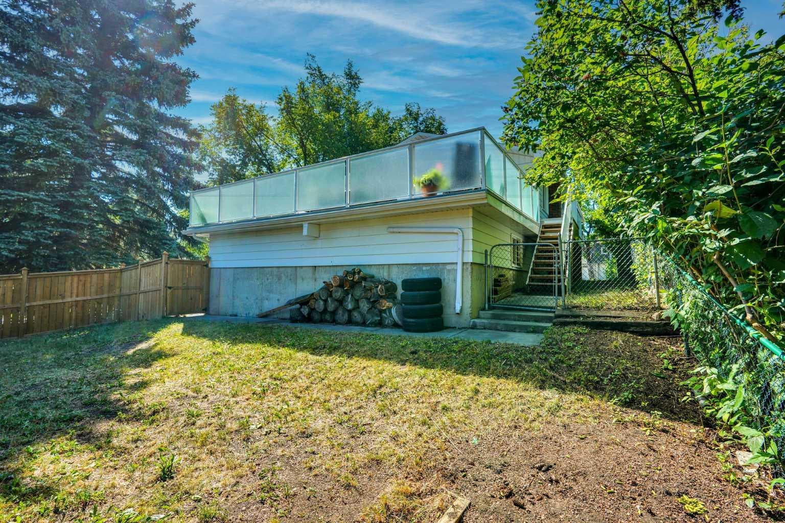 9667 Oakhill Drive SW