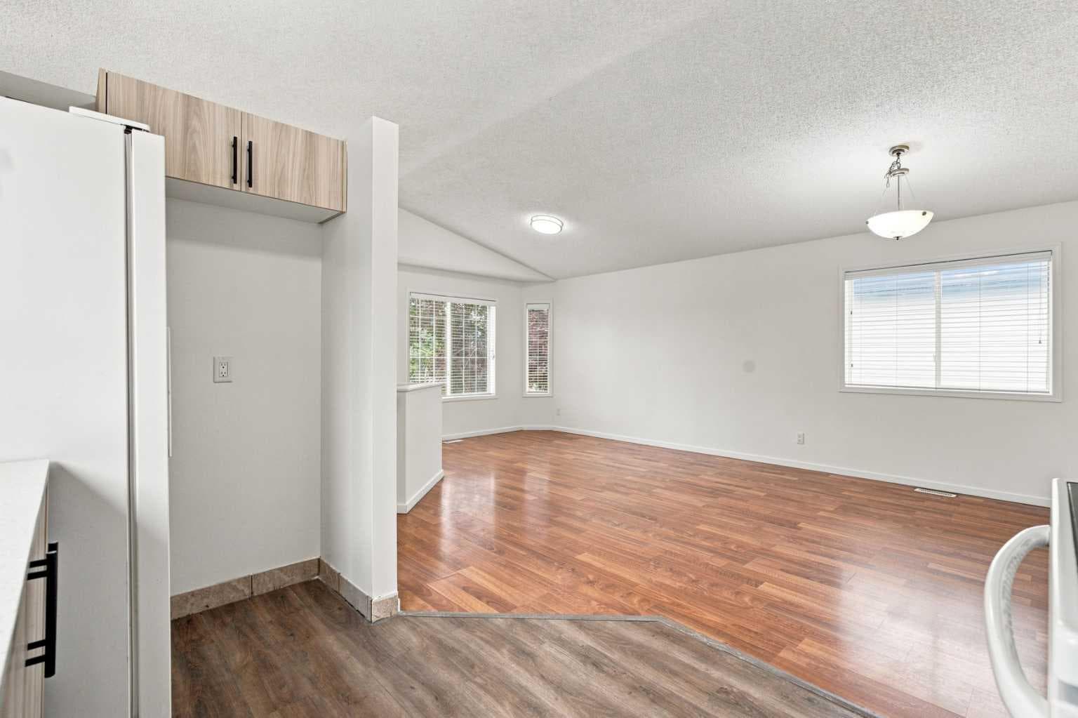 11 Martin Crossing Rise NE