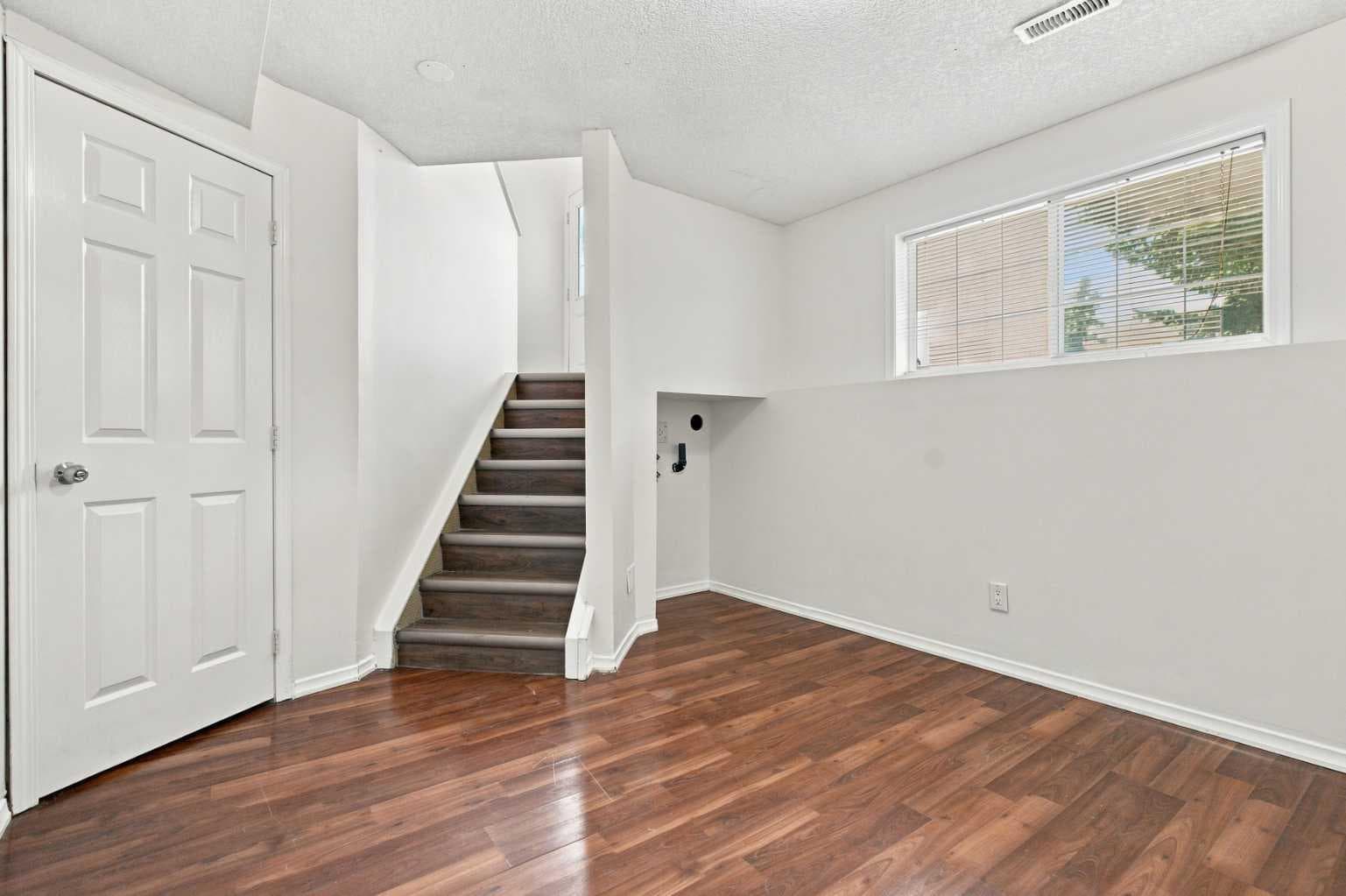 11 Martin Crossing Rise NE