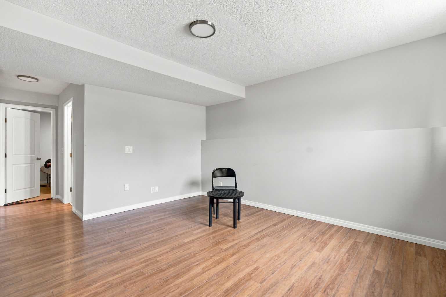 11 Martin Crossing Rise NE