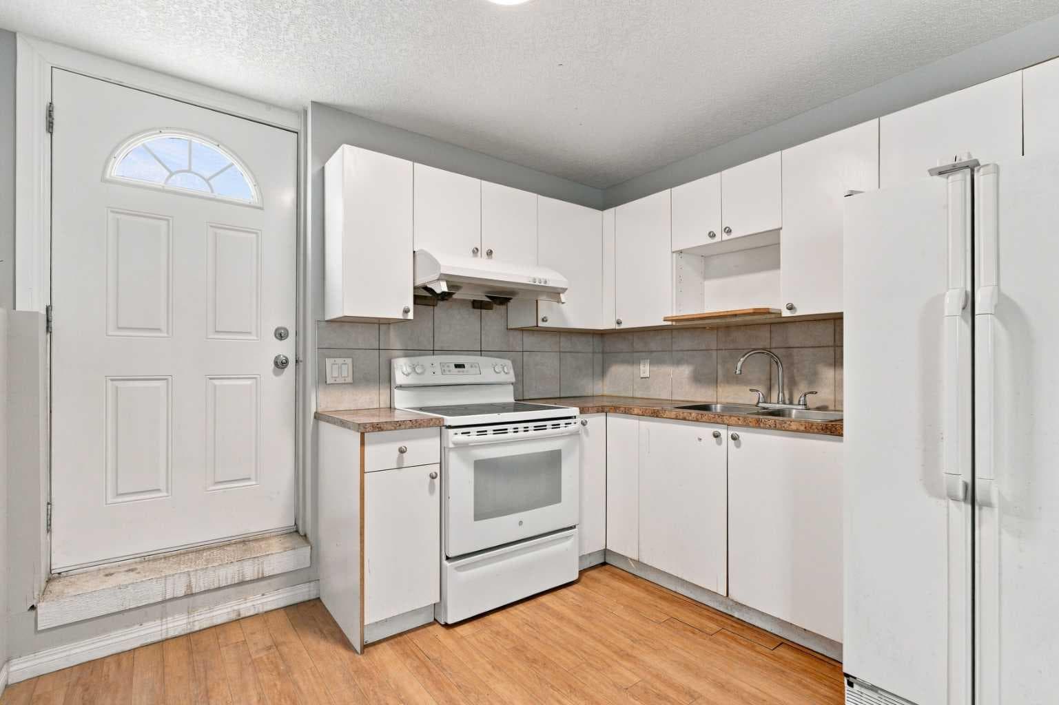 11 Martin Crossing Rise NE