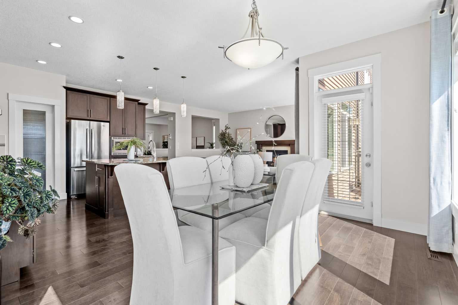 9 Aspenshire Crescent SW