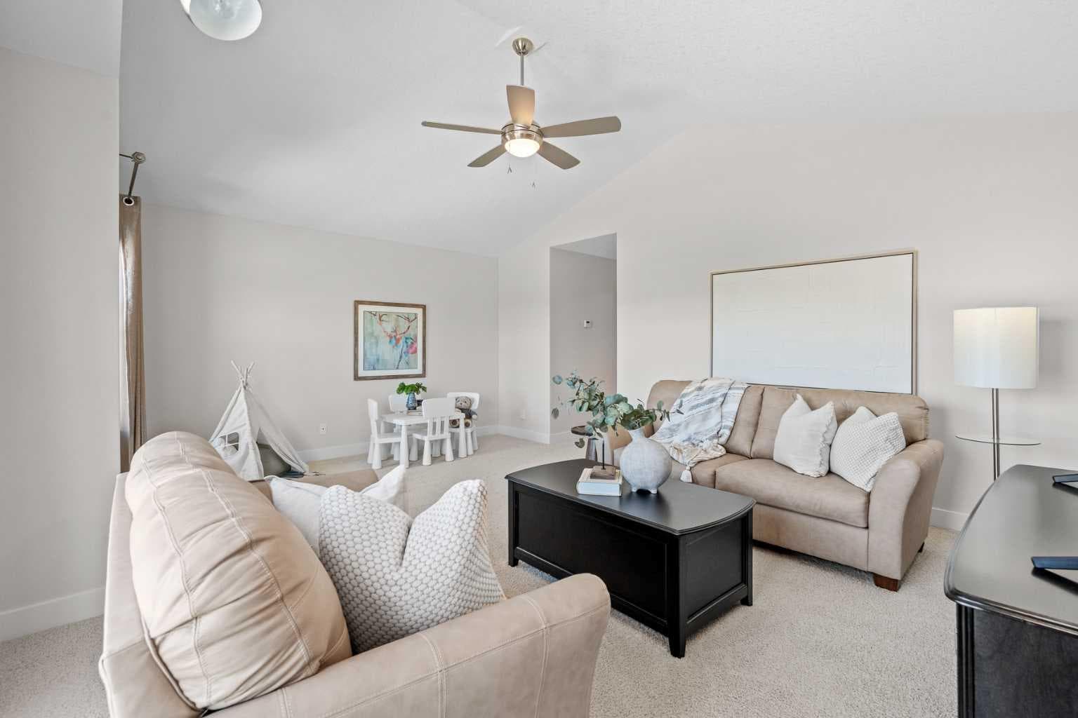 9 Aspenshire Crescent SW