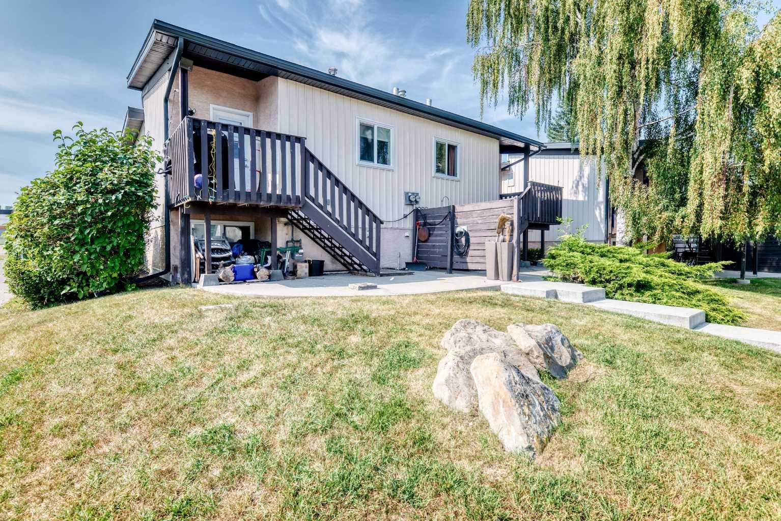 2652 Oakmoor Drive SW