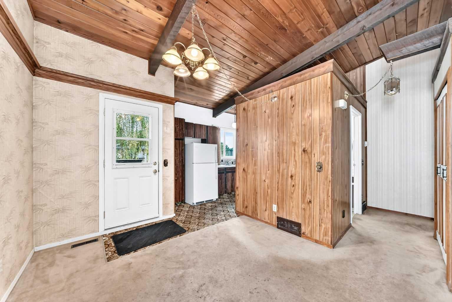 2652 Oakmoor Drive SW