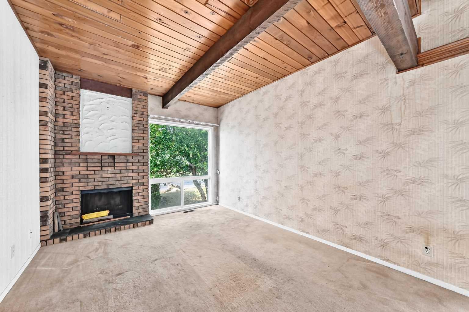 2652 Oakmoor Drive SW
