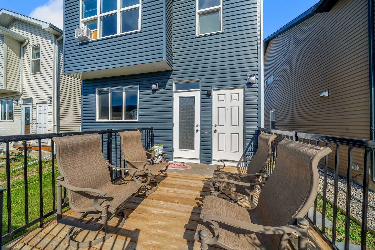 143 Dawson Harbour Hill  