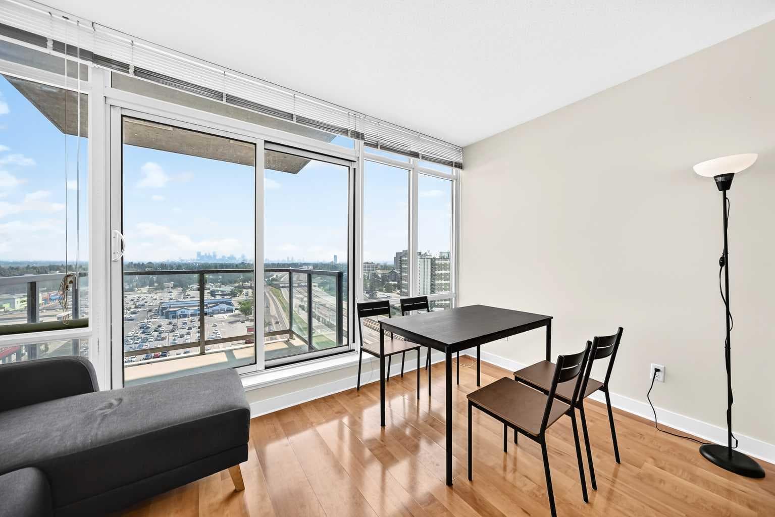 1304, 3820 Brentwood  NW