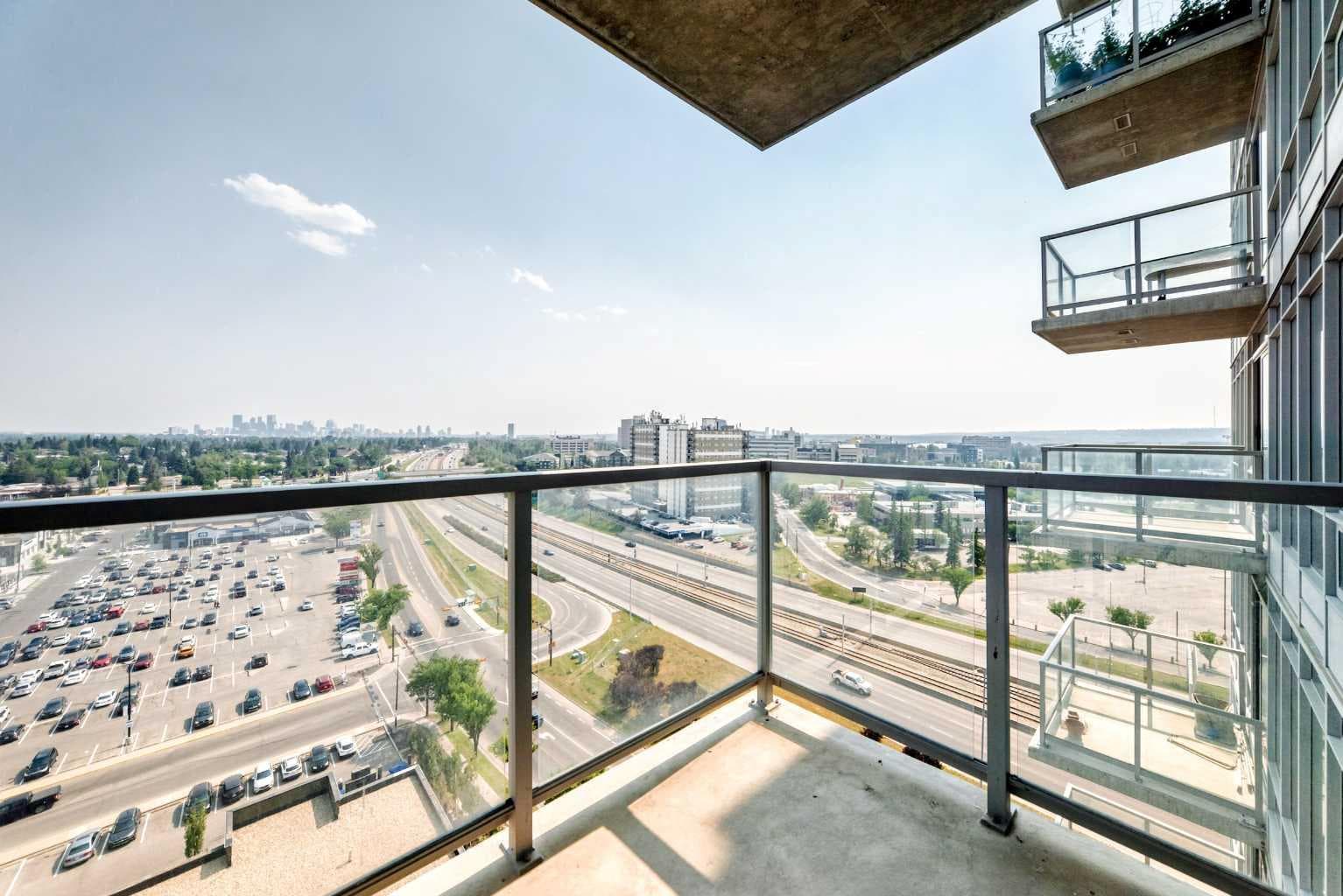 1304, 3820 Brentwood  NW
