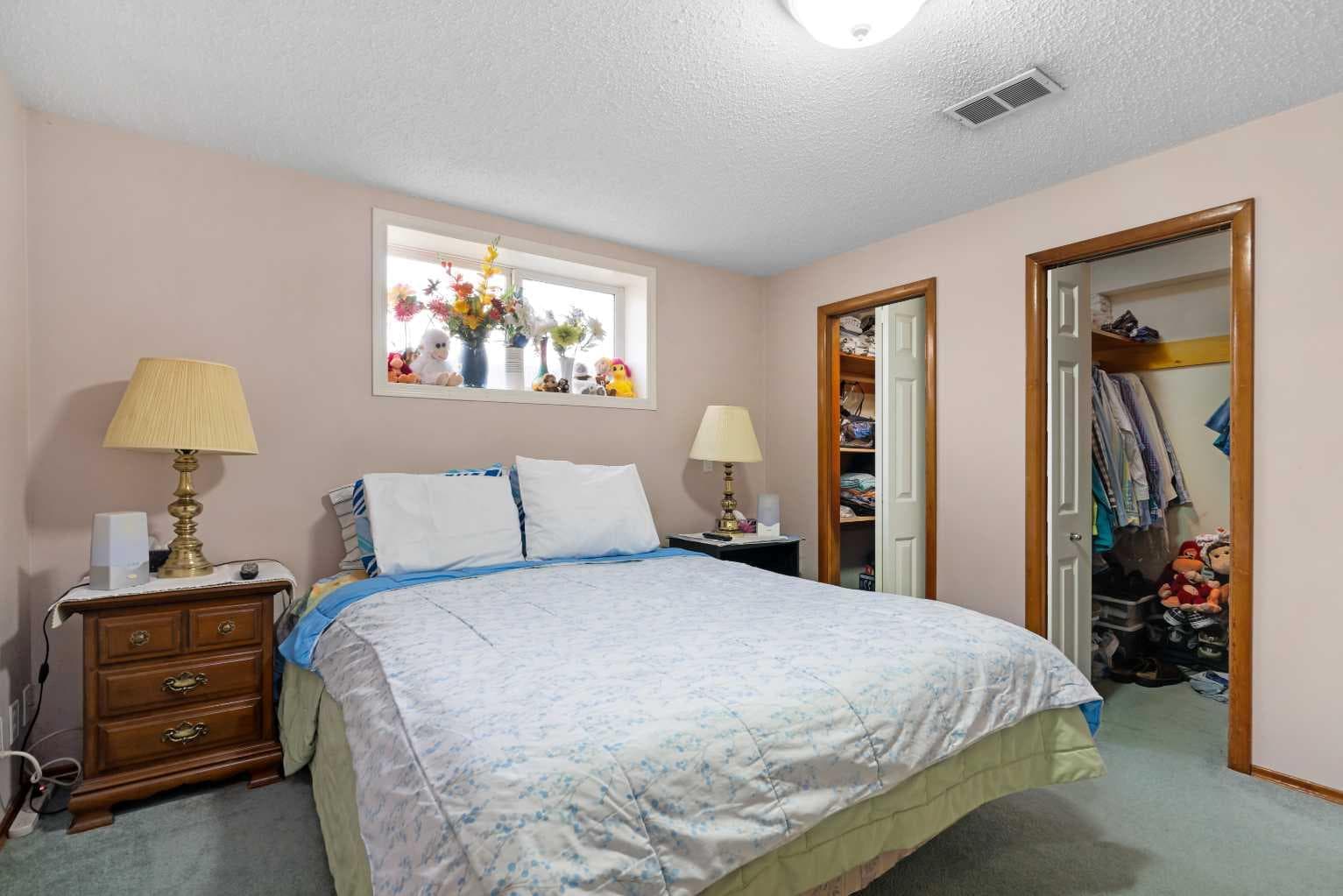 2140 Halifax Crescent NW
