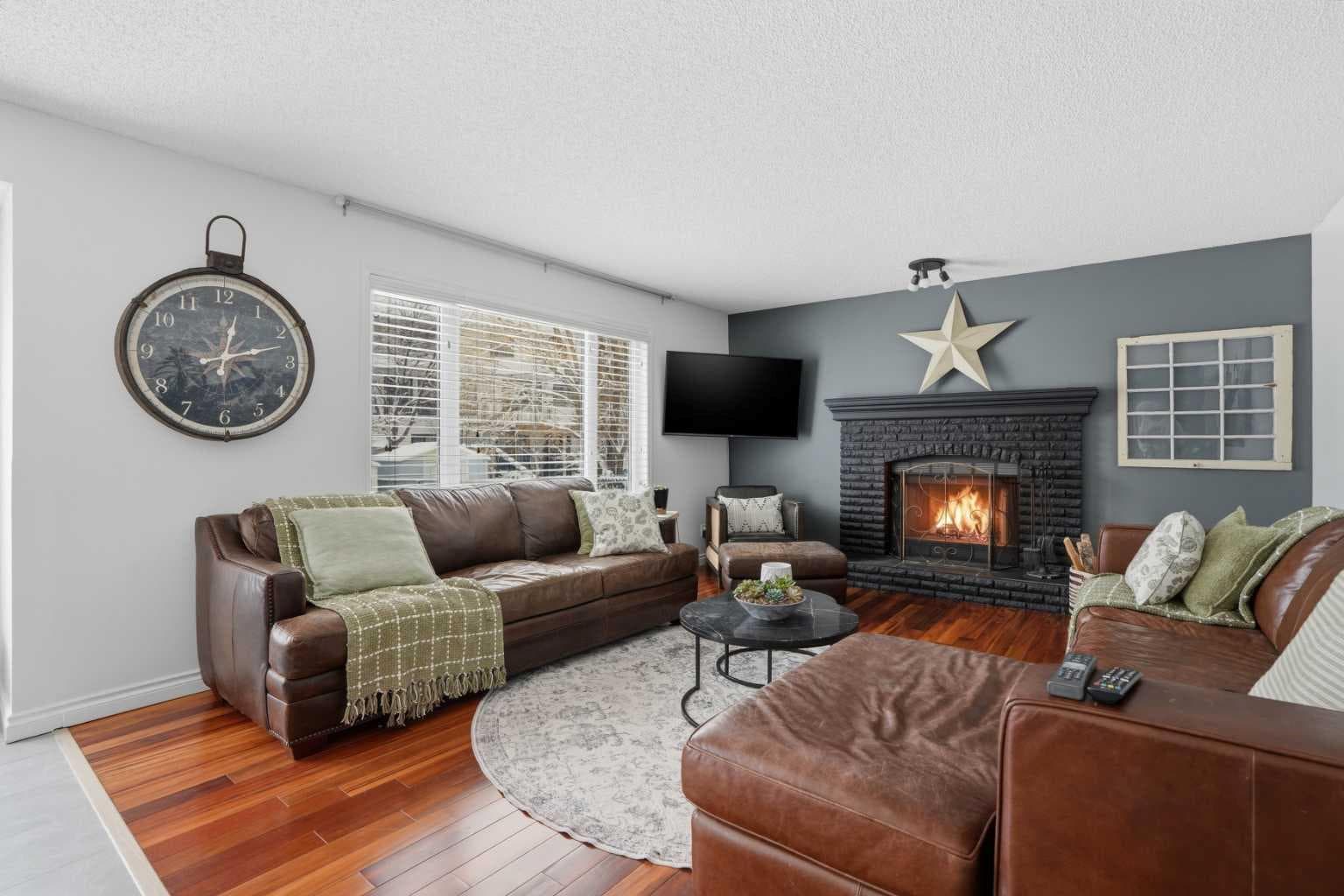 123 Schubert Hill NW