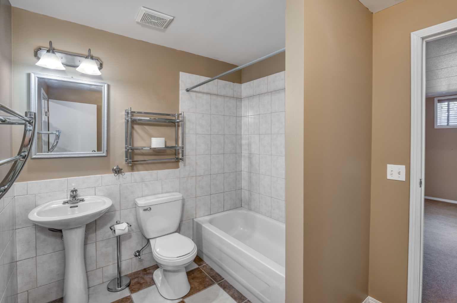22 Glensummit Close 