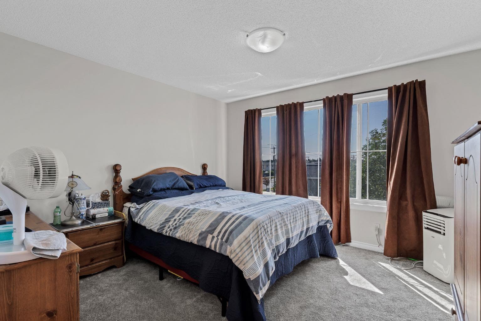 7008, 2370 Bayside Road SW