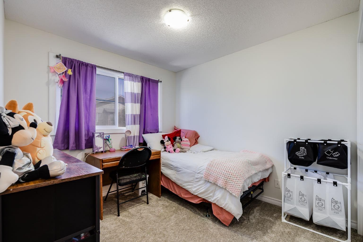 7008, 2370 Bayside Road SW