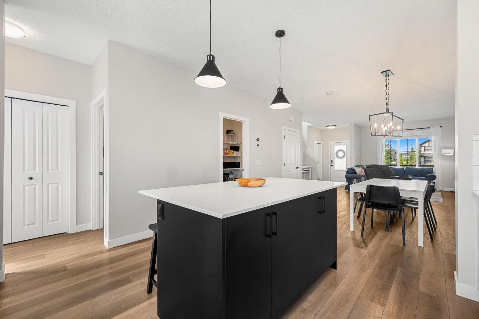 102 Midgrove Greenway SW