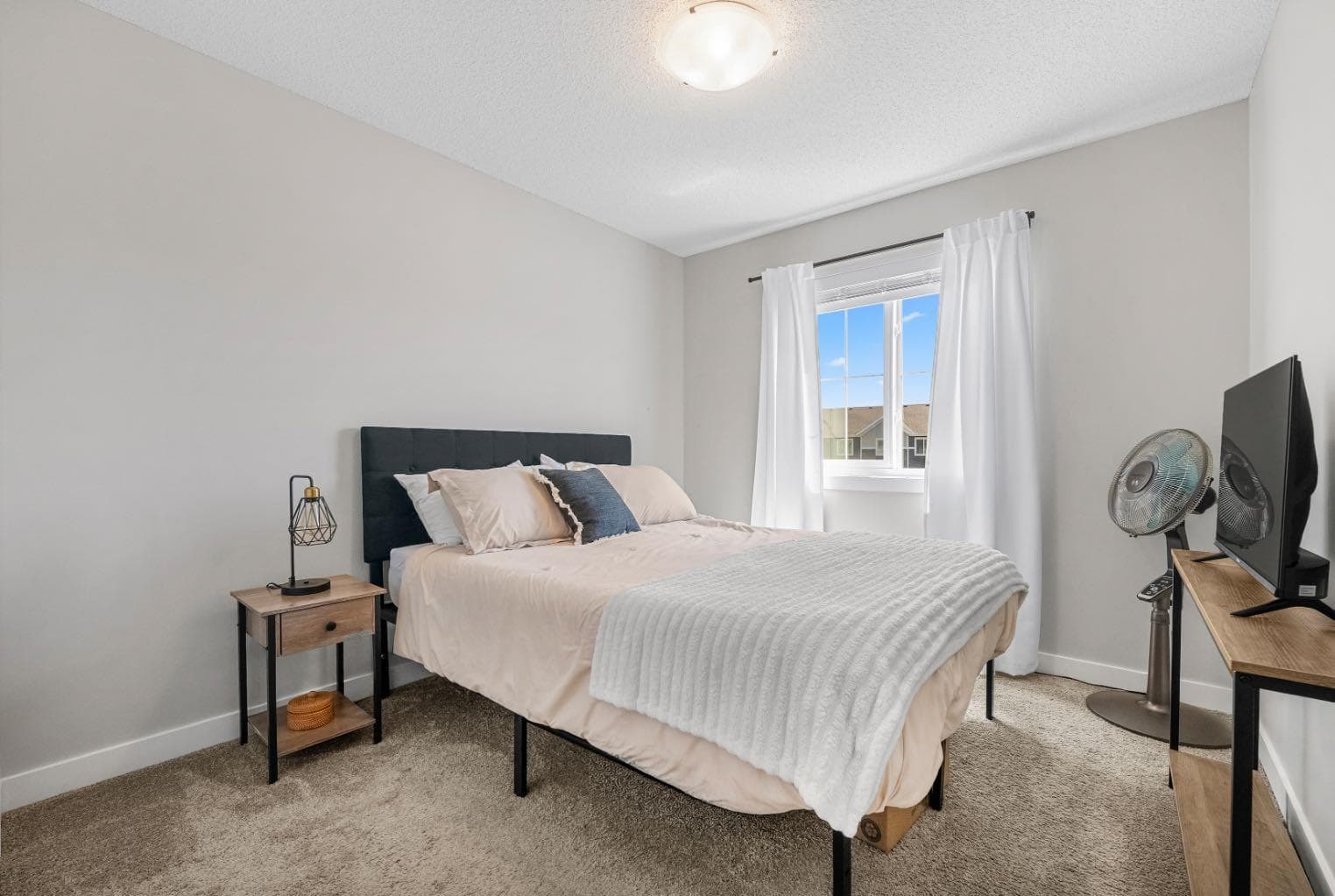 102 Midgrove Greenway SW