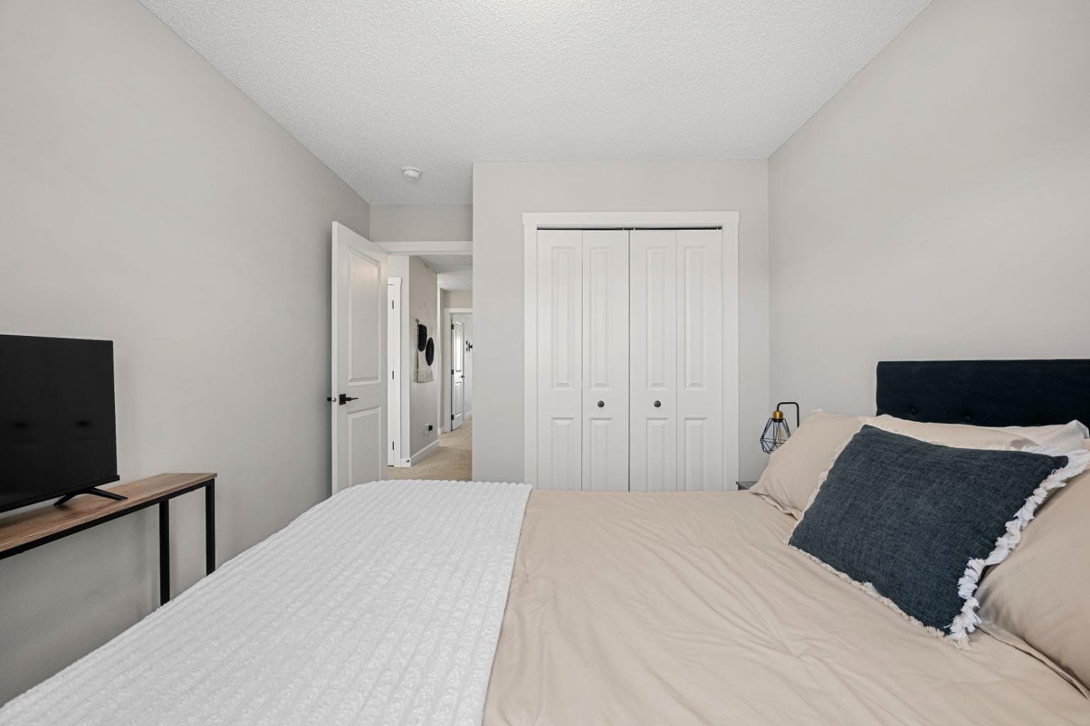 102 Midgrove Greenway SW