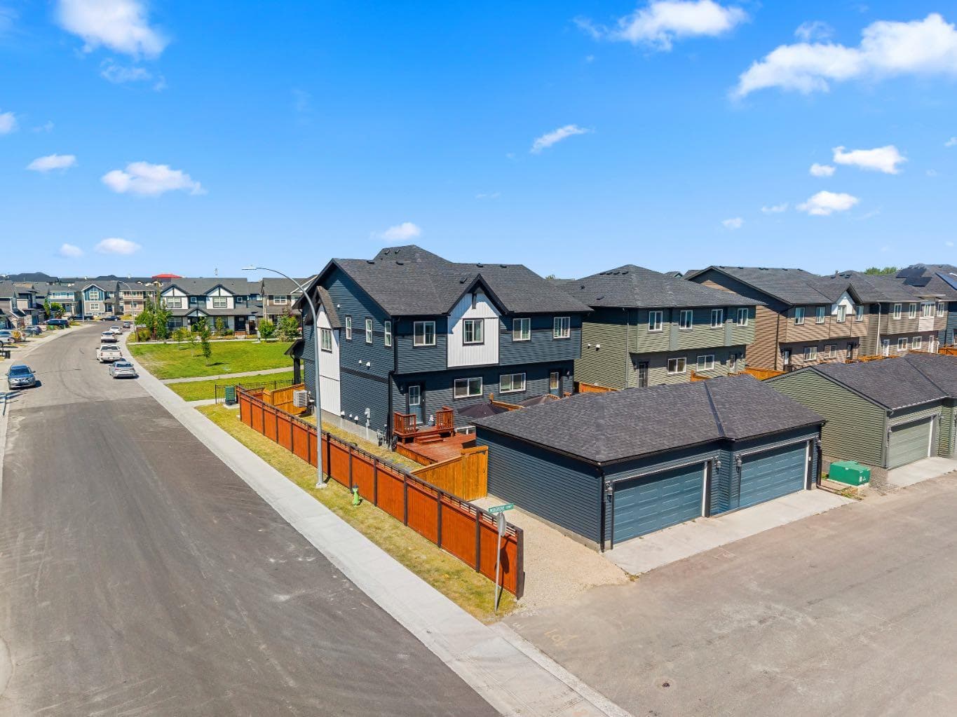 102 Midgrove Greenway SW