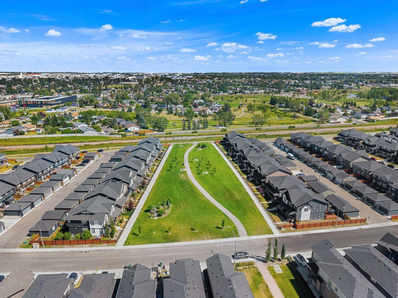 102 Midgrove Greenway SW